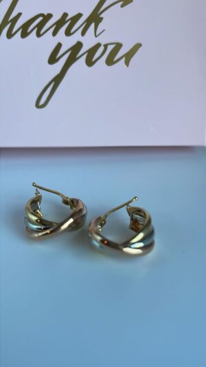 Aretes tres oros