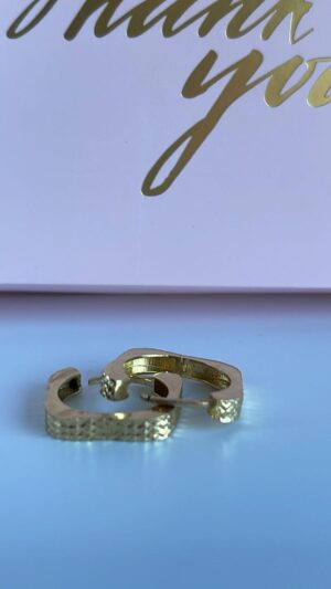 Aretes tres oros