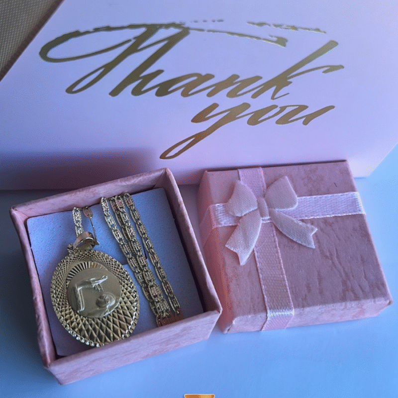 Medalla Y Cadena tres oros