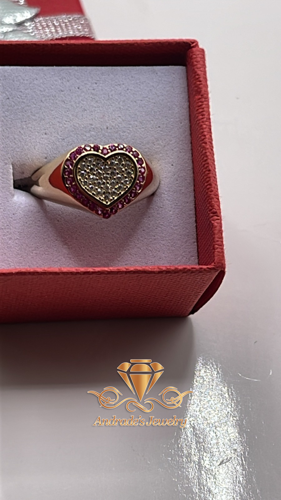 Anillo en oro amarillo con zirconias blancas y rosas (7.25