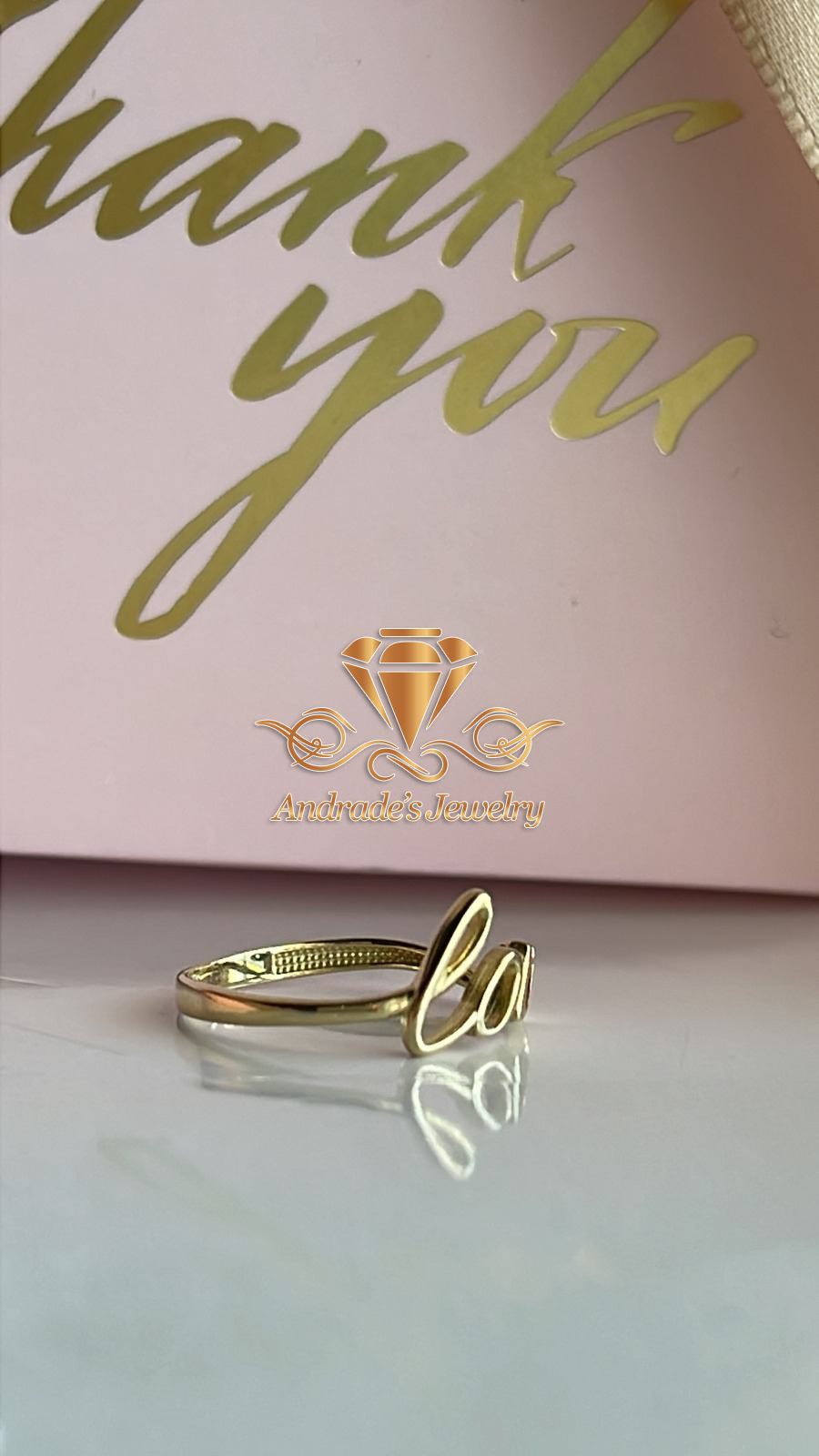 Anillo oro amarillo con la palabra Love (7) - Imagen 3
