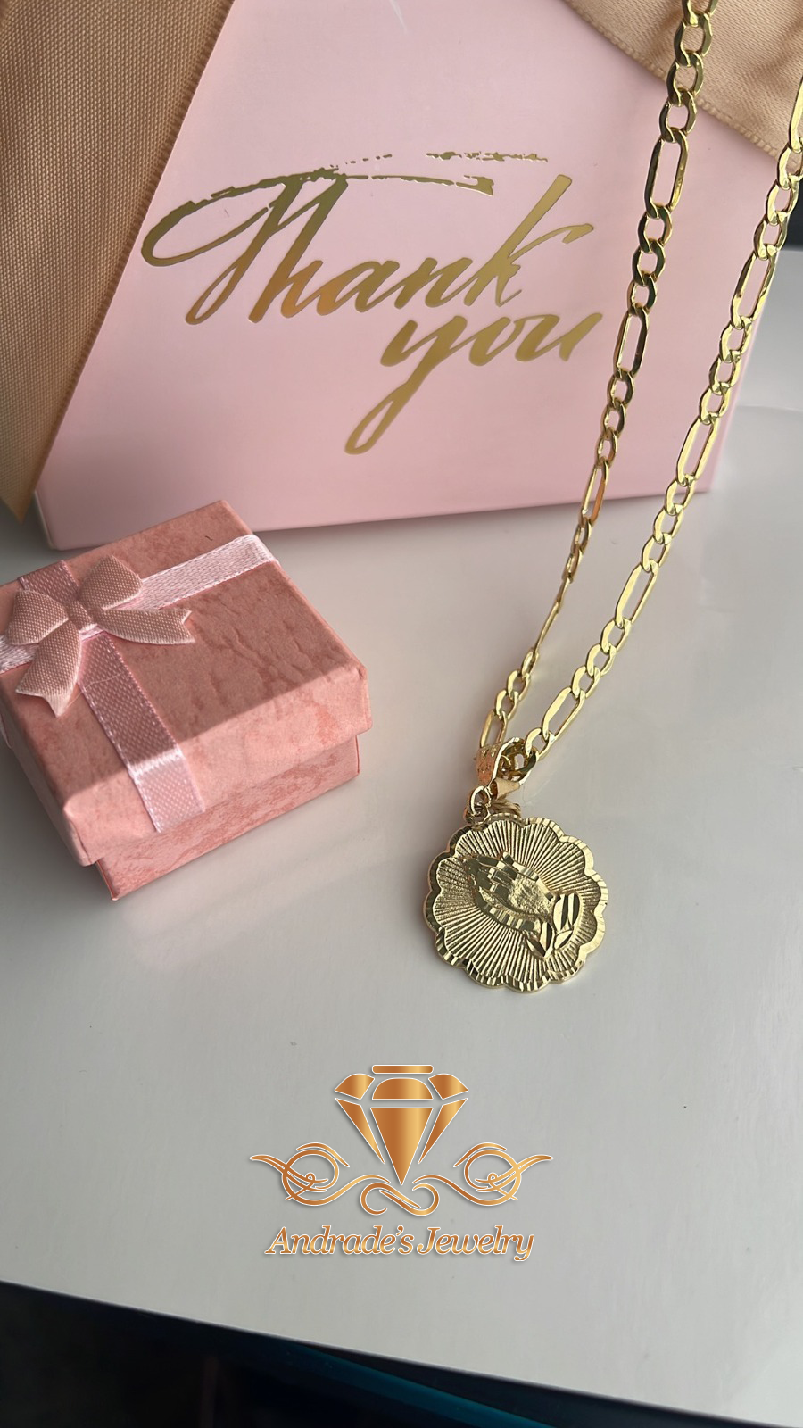 Medalla religiosa oro Amarillo